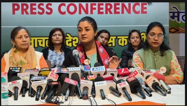 Summer Express - महिला कांग्रेस का केंद्र पर तीखा प्रहार: नारी शक्ति वंदन अधिनियम तुरंत लागू करने की मांग, महंगाई और परिसीमन पर भी घेरा