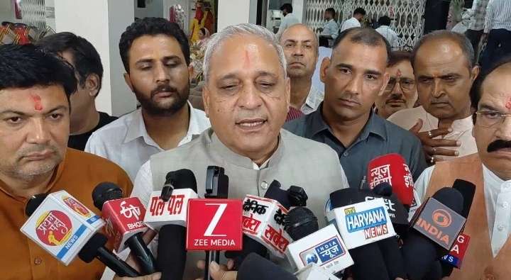 Summer Express - सोमनाथ स्वाभिमान पर्व में गंगवा बोले: विकास और मूलभूत सुविधाएं सरकार की प्राथमिकता