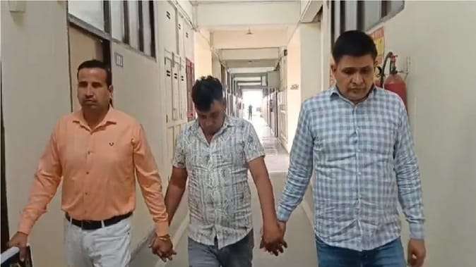 Summer Express - सोनीपत में एसीबी की कार्रवाई, 3 हजार की रिश्वत लेते एएलएम रंगे हाथ गिरफ्तार