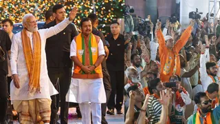 Summer Express - पांच राज्यों के नतीजे: बंगाल में भाजपा की पहली सरकार, तमिलनाडु में विजय की पार्टी सबसे आगे